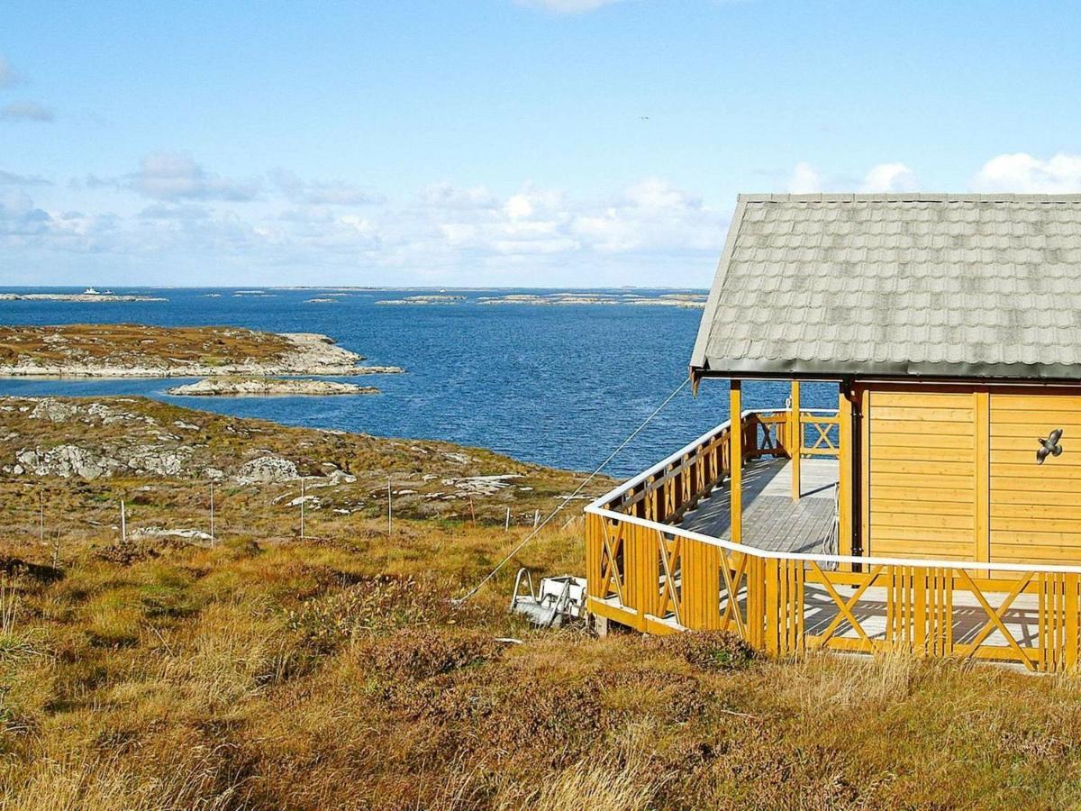 Three-Bedroom Holiday Home In Dyrvik Tuvnes Extérieur photo